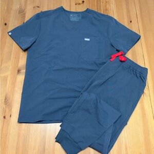 Figs charcoal Scrub Set with Red Ties